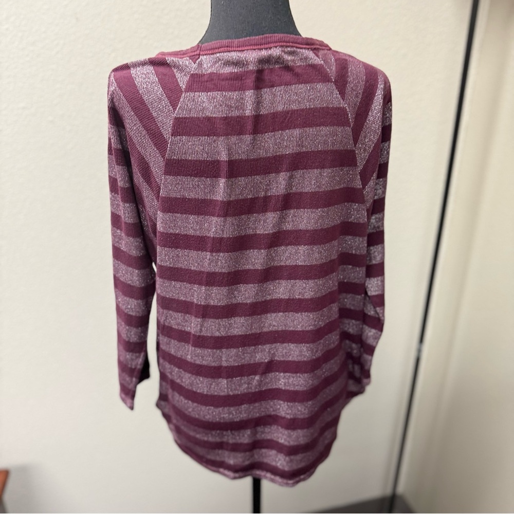 American Eagle Outfitters Striped Burgundy Sparkle Women's Top. Long Sleeve. Lg - Picture 4 of 8
